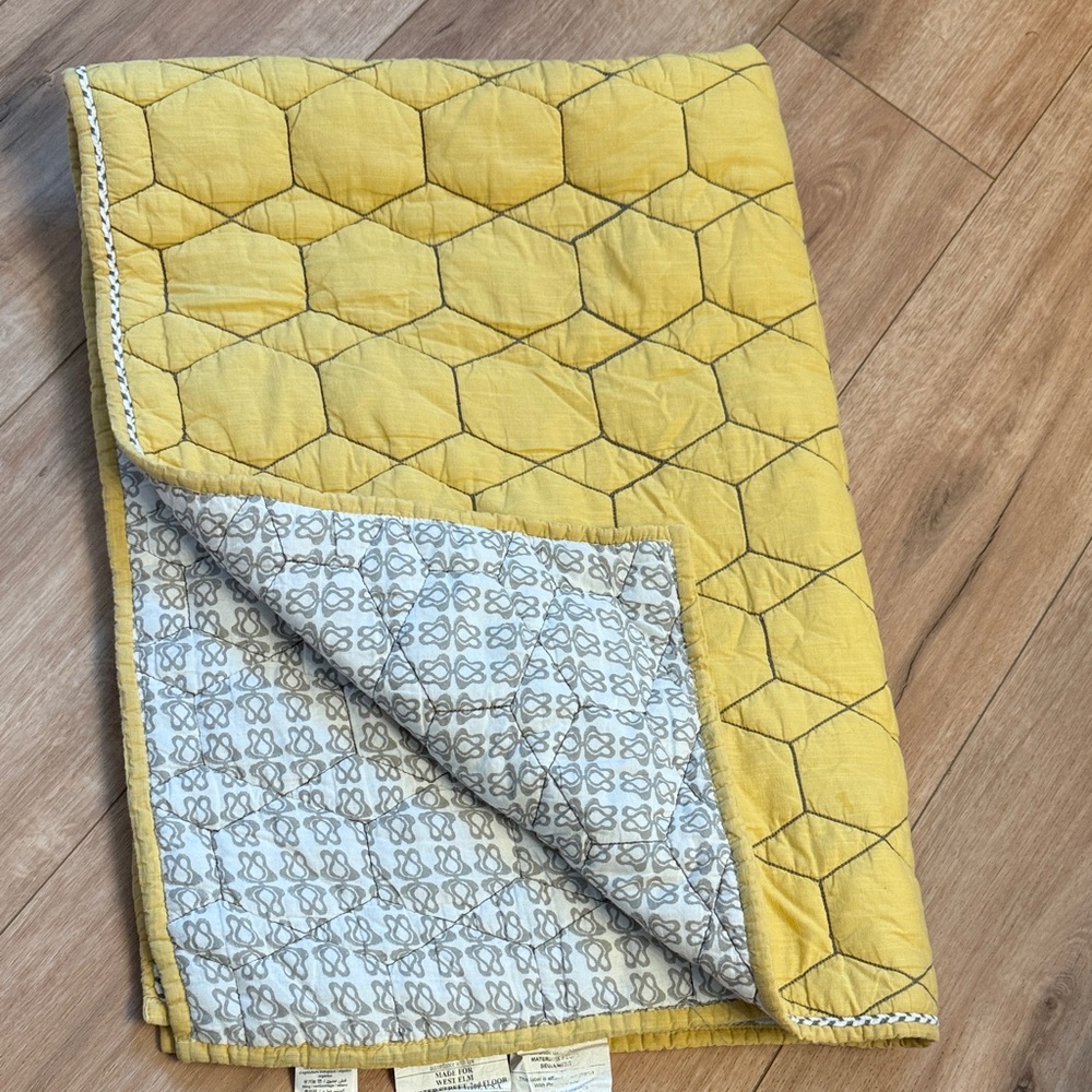 Pottery Barn Kids Baby Crib Quilt